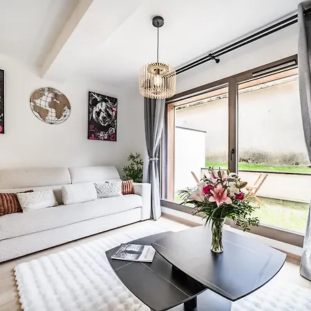 Appartement Eyna - By Emerald *