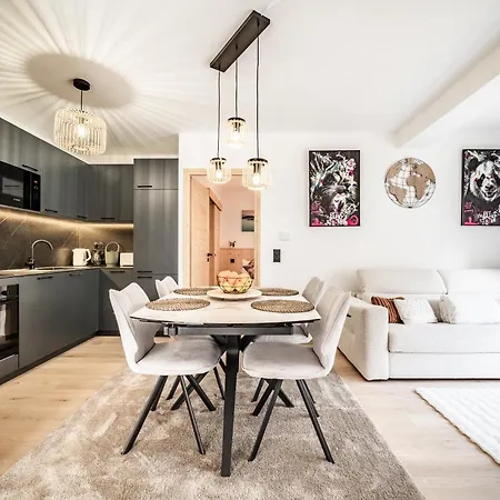 Appartement Eyna - By Emerald